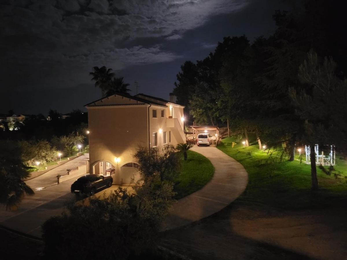 Casale Angela Daire Torrevecchia Teatina Dış mekan fotoğraf